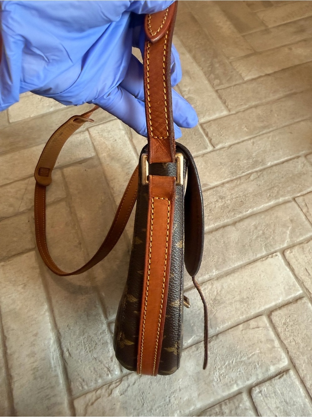 Louis Vuitton Authentic Chantilly Monogram Vintage Crossbody Bag - Picture 13 of 16